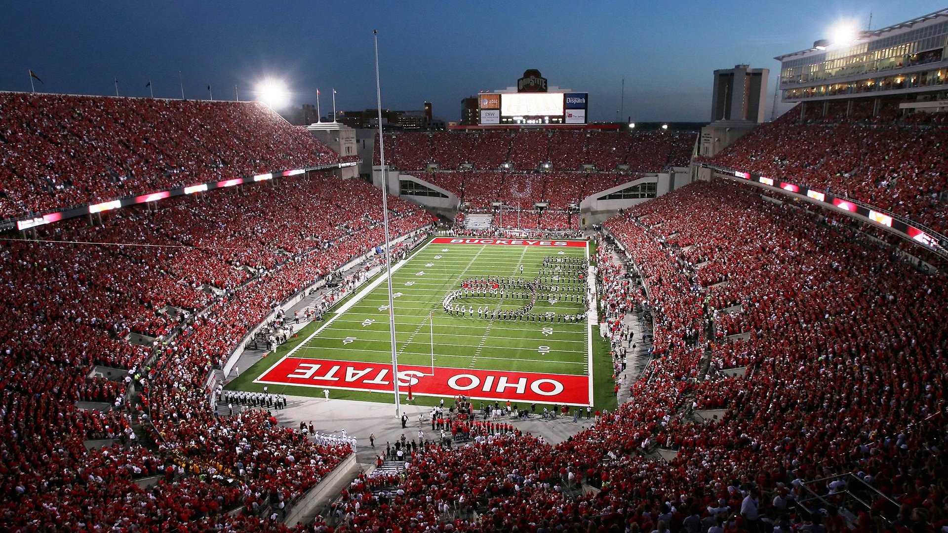 “三叉湖游泳馆：水上救生赛成世界运动会新亮点”